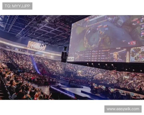 《2025年全球电竞赛事新动向：战队转会潮与赛事改革引发热议》