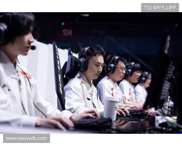 电竞圈最新动态：全球总决赛战况激烈 新老战队谁将最终问鼎冠军