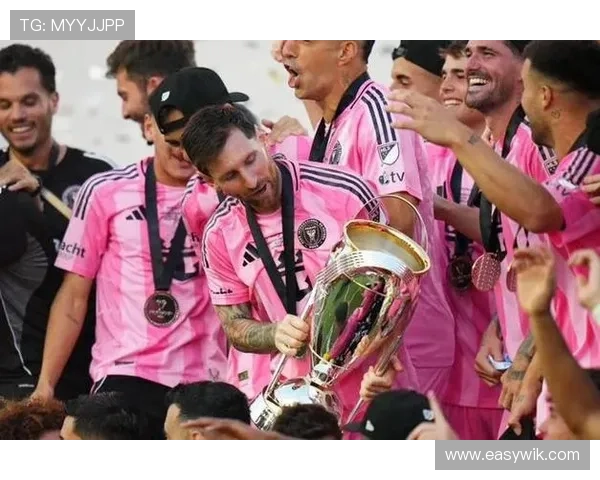 欧洲足球最新战报曼城逆转击败利物浦梅西复出助攻巴萨取胜榜首易主