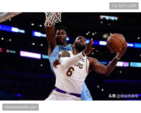 湖人勇士交易传闻升温季后赛格局或将迎来重大变化联盟震动球迷关注