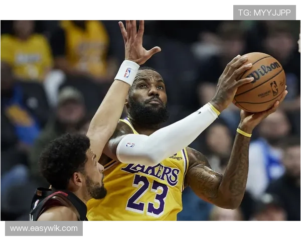 詹姆斯复出表现惊艳 湖人轻取对手迎来四连胜 开启季后赛冲刺